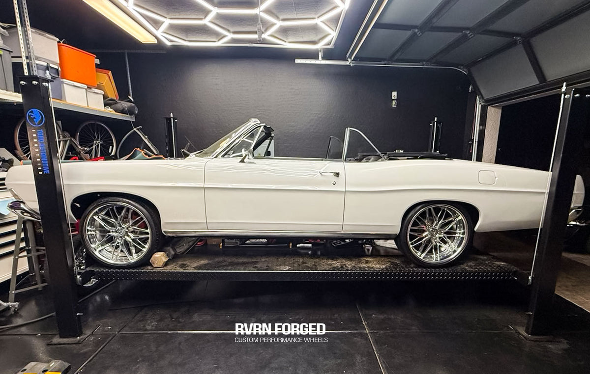 1968 Ford Galaxy 500 fitted with polished RV-T081 custom forged wheels
