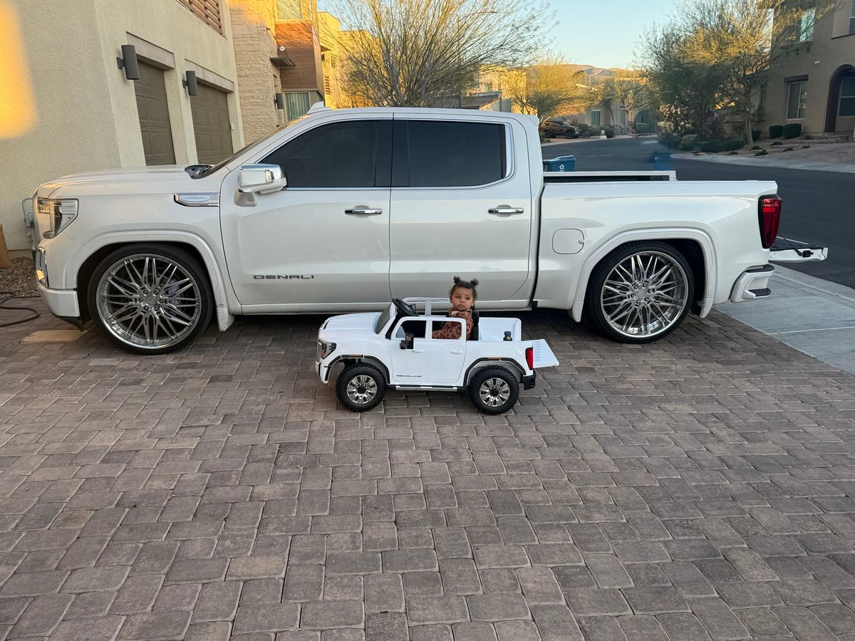 Matching custom forged wheels on Keith's Ford Galaxie and GMC Sierra Denali