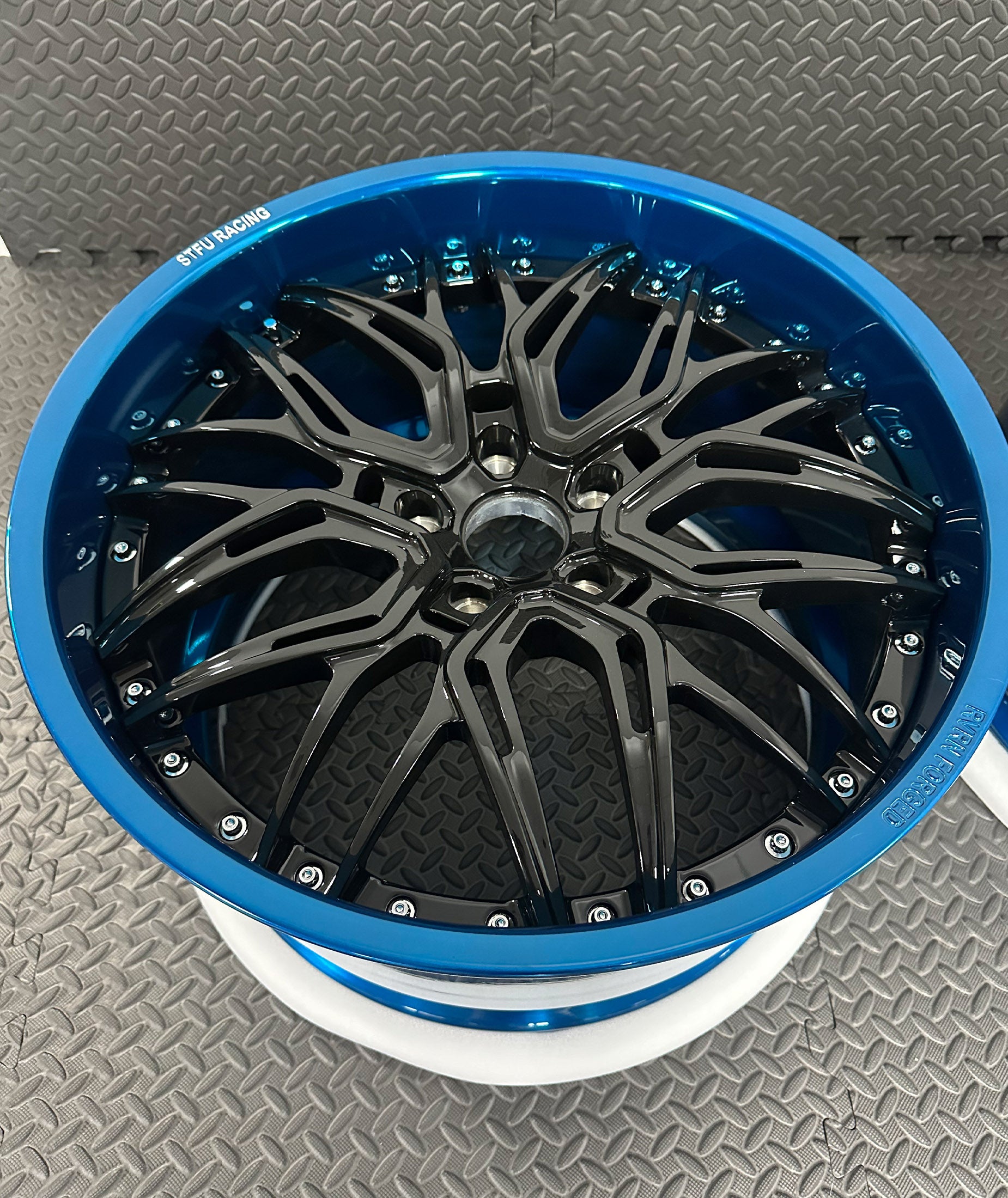 RV-T081 Custom Camaro Deep Dish Forged Wheels