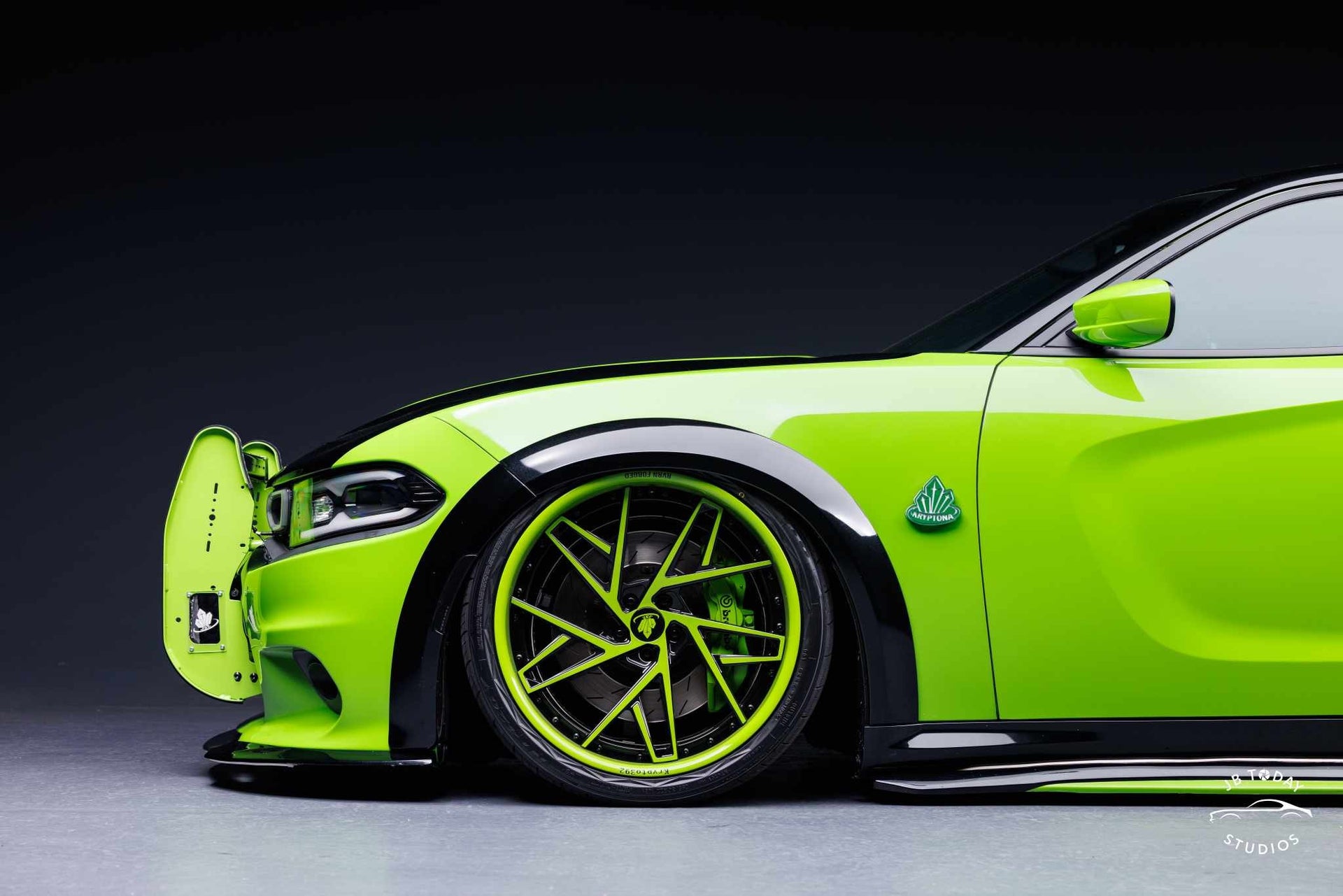 Orlando Burch 2017 Charger Daytona Widebody at car show Green Go