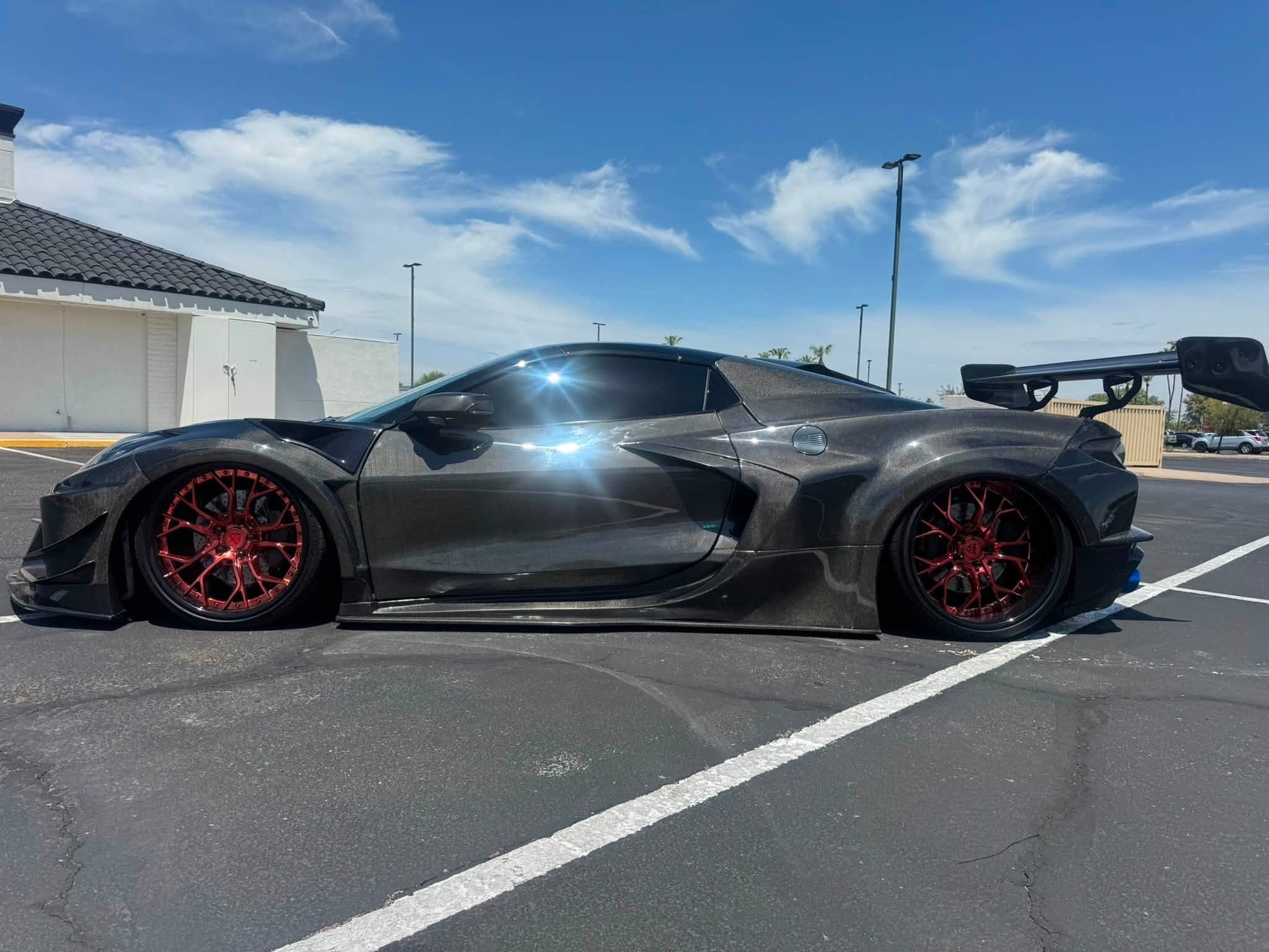 Donald Lowry C8 carbon RV-DR16 at car show 2