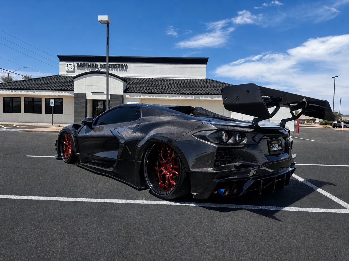 Donald Lowry 2022 Corvette C8 Z51 carbon widebody RV-DR16 side