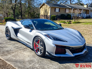 Close-up of RVRN DF14 forged 5-spoke chrome wheel on 2026 Corvette C8 E-Ray front 20x10