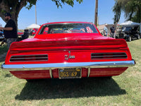 Quarter view of Camaro with DR08D chrome deep dish wheels, showcasing wheel-to-body alignment and aggressive appearance.