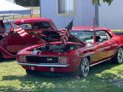Close-up detail of DR08D chrome wheel on Camaro, highlighting polished spokes, deep dish profile, and craftsmanship.