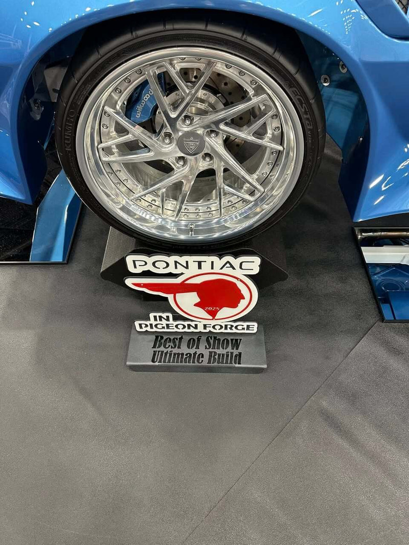 1973 Pontiac Trans Am with custom forged wheels, showcasing super deep dish rims at Best of Show in Pigeon Forge.