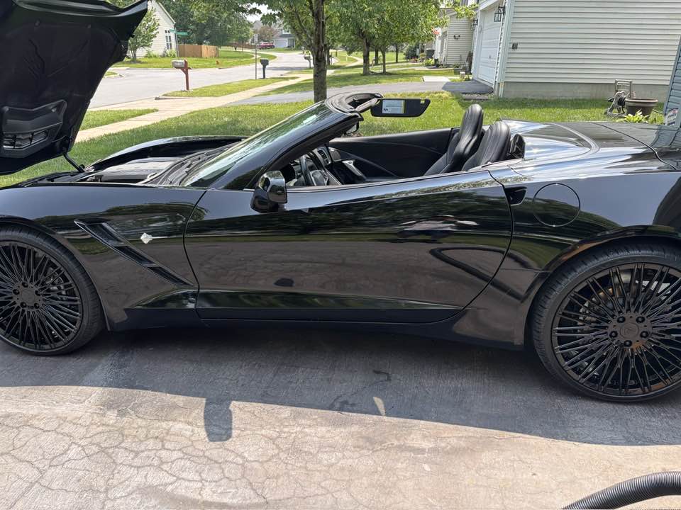 Corvette C7 Stingray with Gloss Black Forged Wheels in 21" & 22" staggered setup, showcasing sleek design and performance.