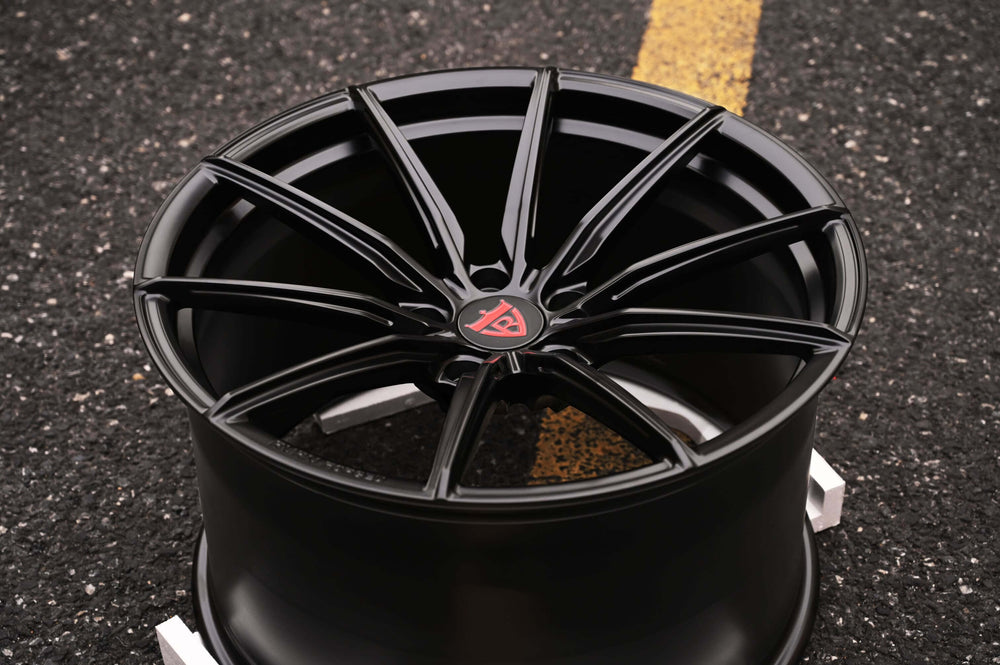 Black concave rim designed for Audi vehicles, showcasing sleek design and durability, ideal for Audi RS E-Tron GT.