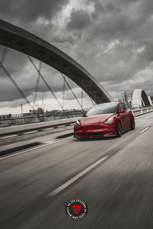 Front close-up of RV-MS808 20x9.5 forged wheel on Tesla Model Y, custom rim design