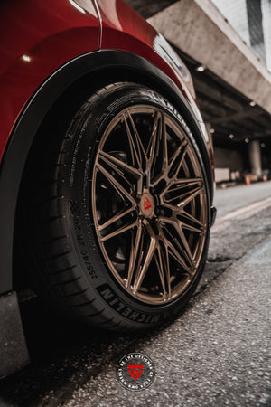 Deep lip detail on Tesla Model Y 20x9.5 forged wheel, precision machining, custom design