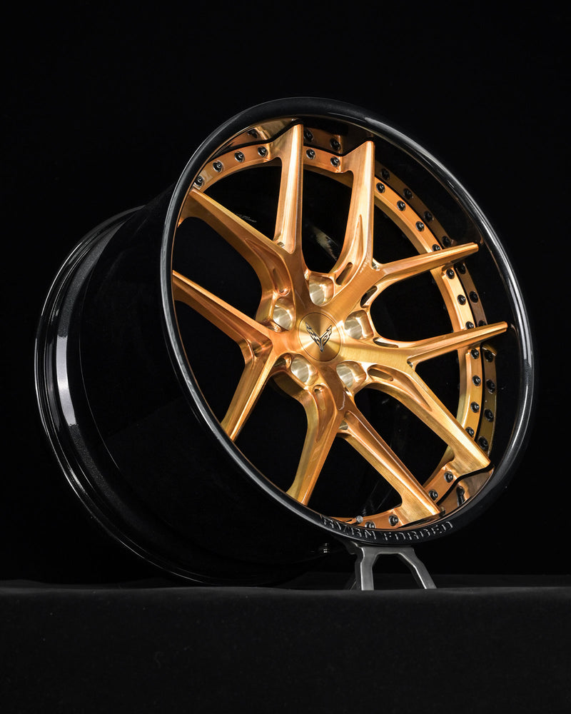 Close-up of RV-DR08D forged wheel showing brushed bronze and gloss black finish