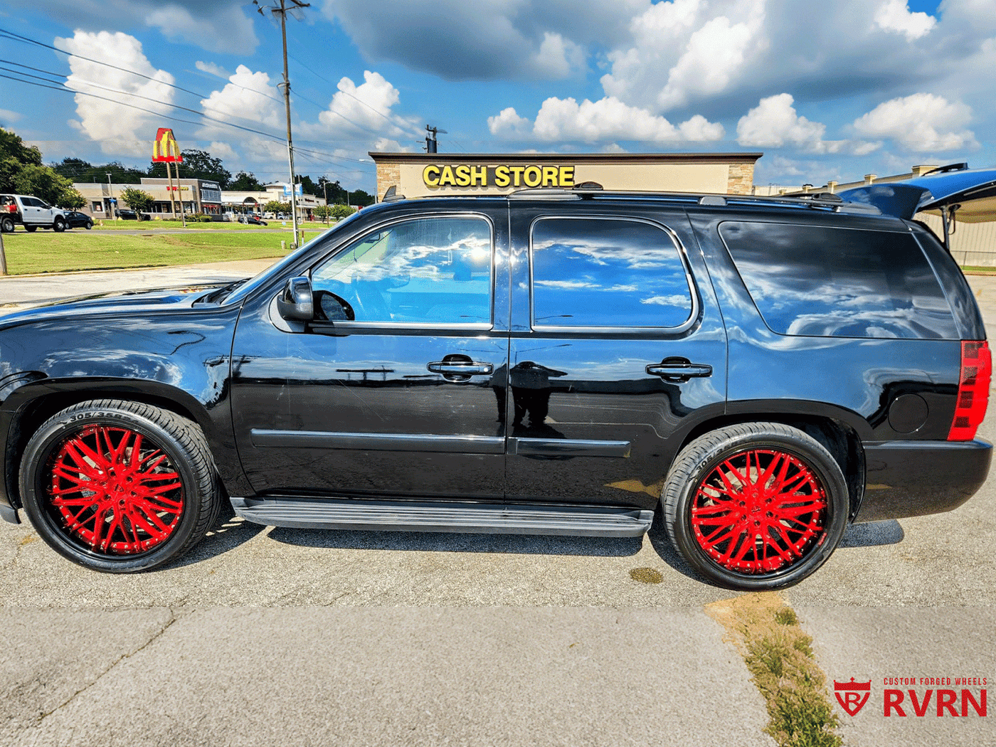 2007 Chevy Tahoe custom forged wheels RVRN T081 deep dish 24x9.5 gloss black crystal burgundy front angle