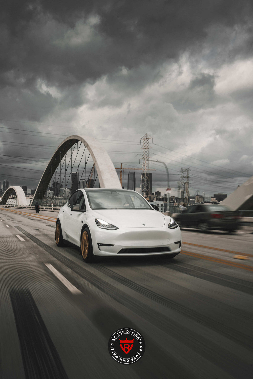 Tesla Model Y on RVRN RV-MB373 forged wheels in Gold (photo 06)